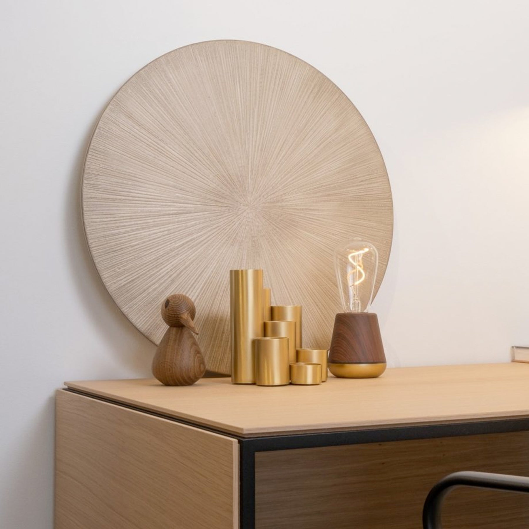 One Wireless Table Lamp