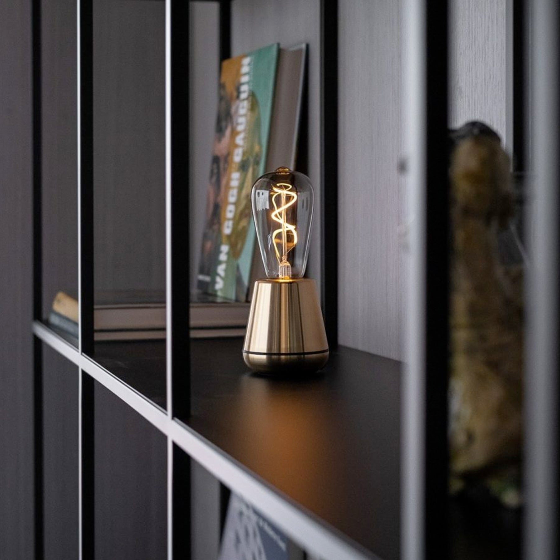 One Wireless Smokey Table Lamp