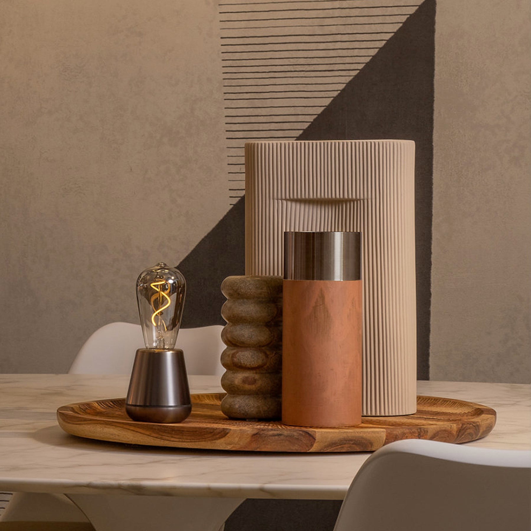 One Wireless Smokey Table Lamp